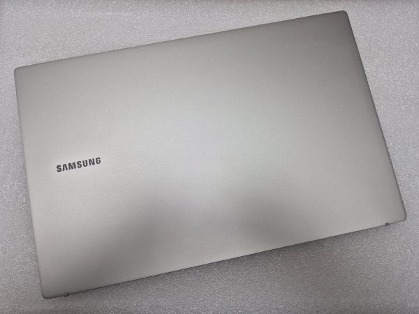 Carcasa Pantalla Samsung Galaxy Book3- Silver Np750xfg-kb3cl